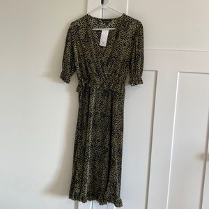 Women’s dress